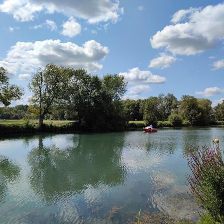 Camping Belle Riviere Chaniers Ngoại thất bức ảnh