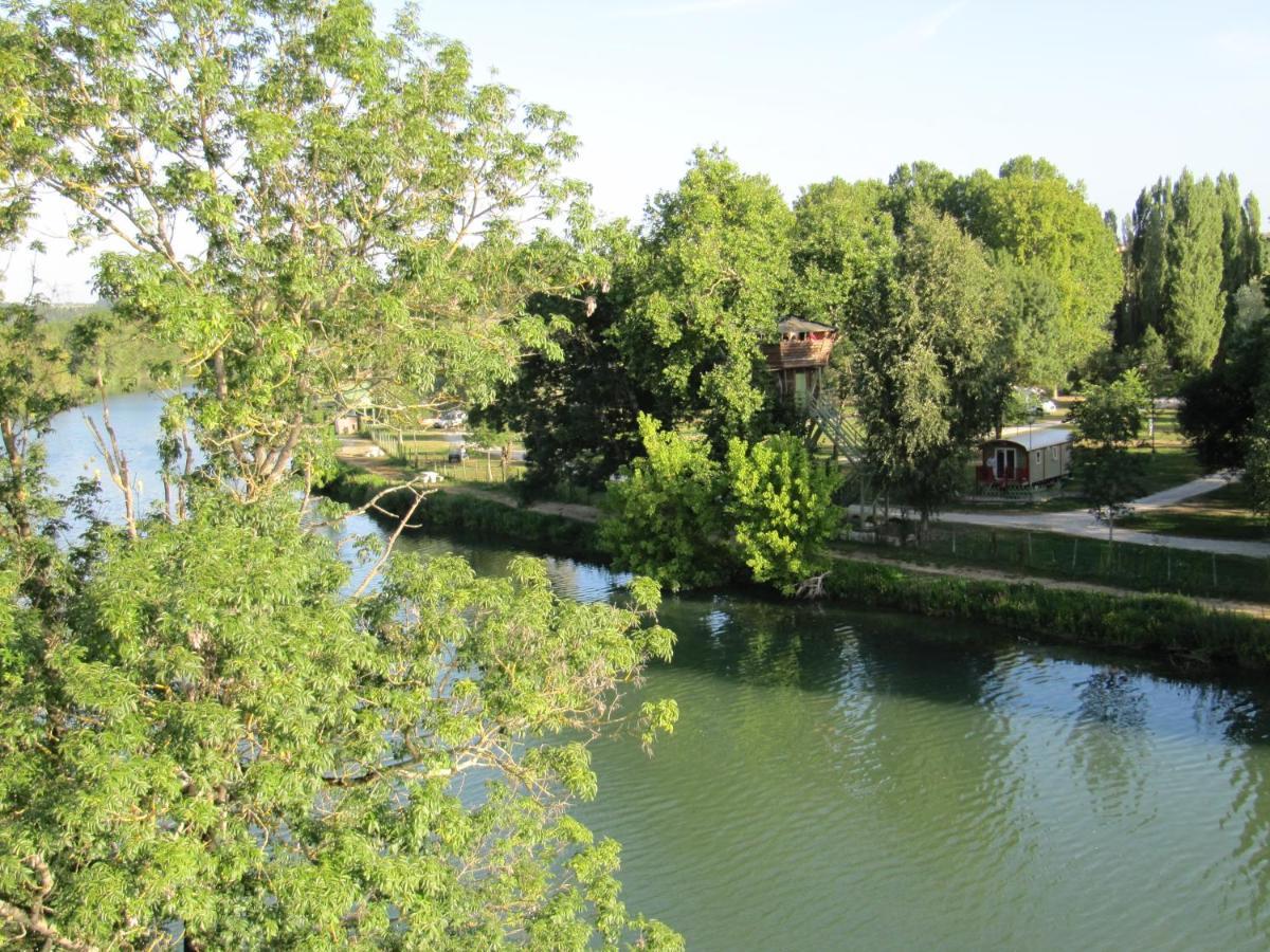 Camping Belle Riviere Chaniers Ngoại thất bức ảnh