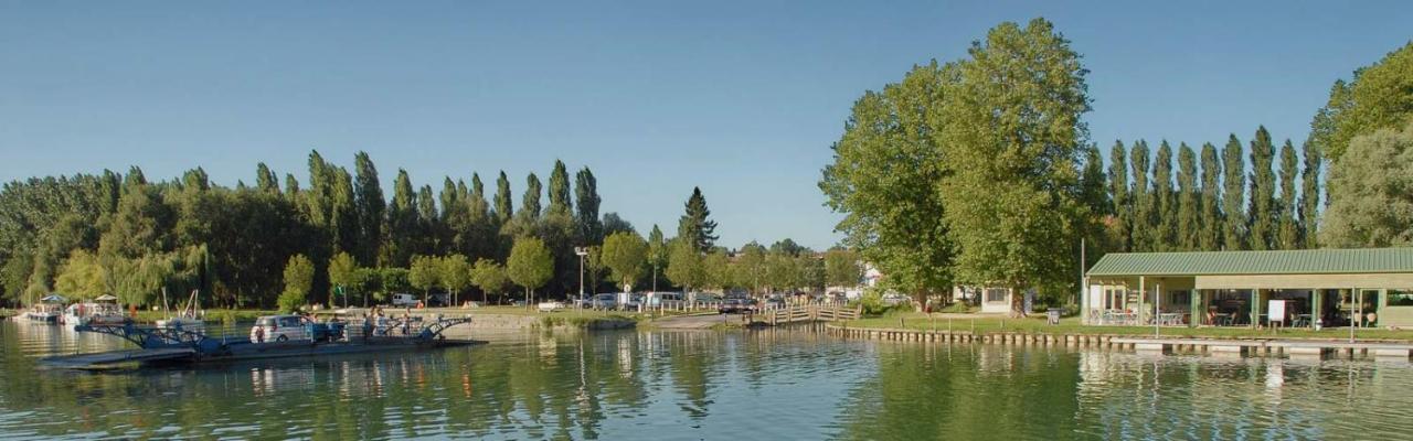 Camping Belle Riviere Chaniers Ngoại thất bức ảnh