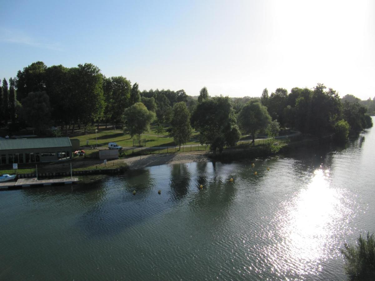Camping Belle Riviere Chaniers Ngoại thất bức ảnh