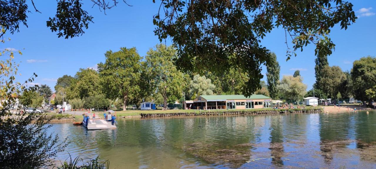 Camping Belle Riviere Chaniers Ngoại thất bức ảnh